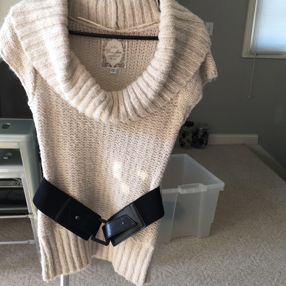 Guess Jeans cowl neck sweater w/belt. Size M